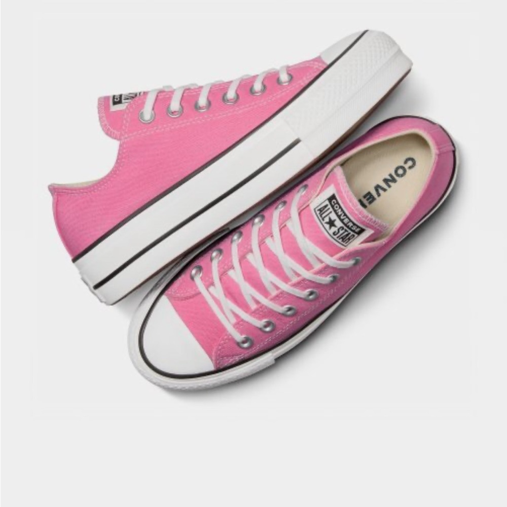 Converse Chuck Taylor All Star Lift Platform Womens Low Top *NWOB*